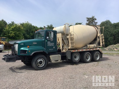 1997 International F5070 6x4 Camion hormigonera