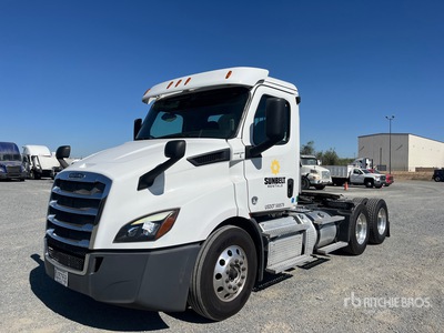 2018 Freightliner Cascadia 116 6x4 T/A Day Cab Truck Tractor