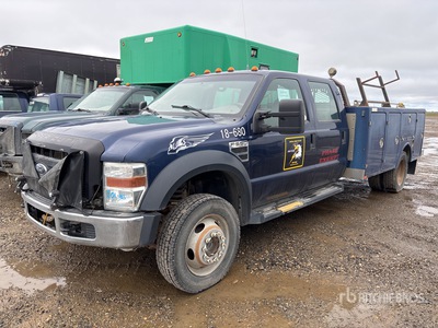 2009 Ford F-550 XL 4x4 Crew Cab ユーティリティトラック (Inoperable)
