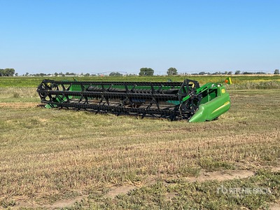 2003 John Deere 930D 30 ft Draper Tête de moissonneuse/batteuse
