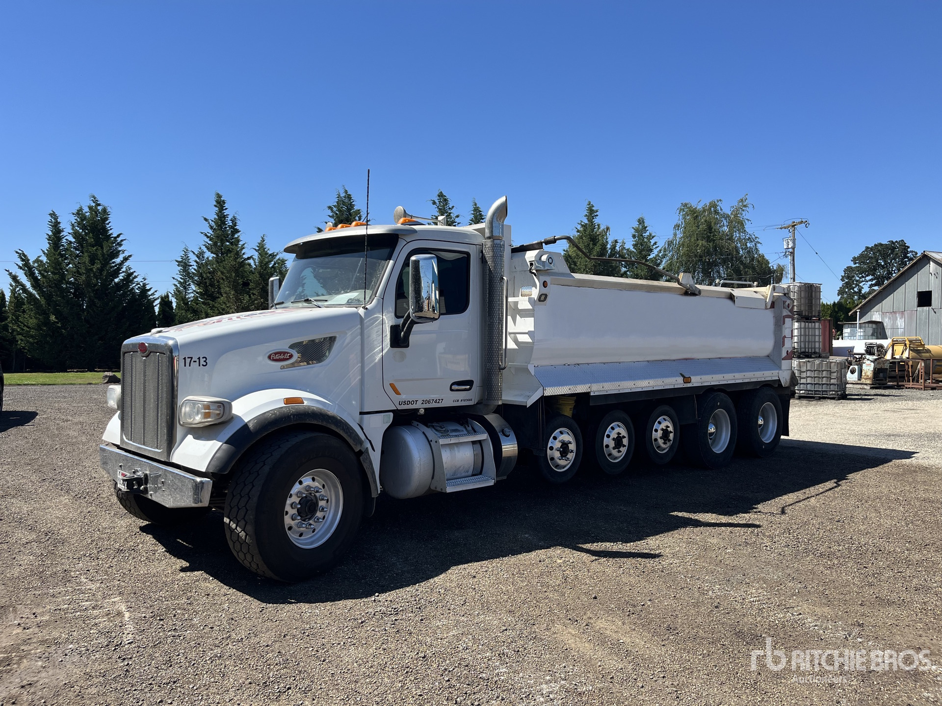 2017 Peterbilt 567 14x4 Tipper Truck