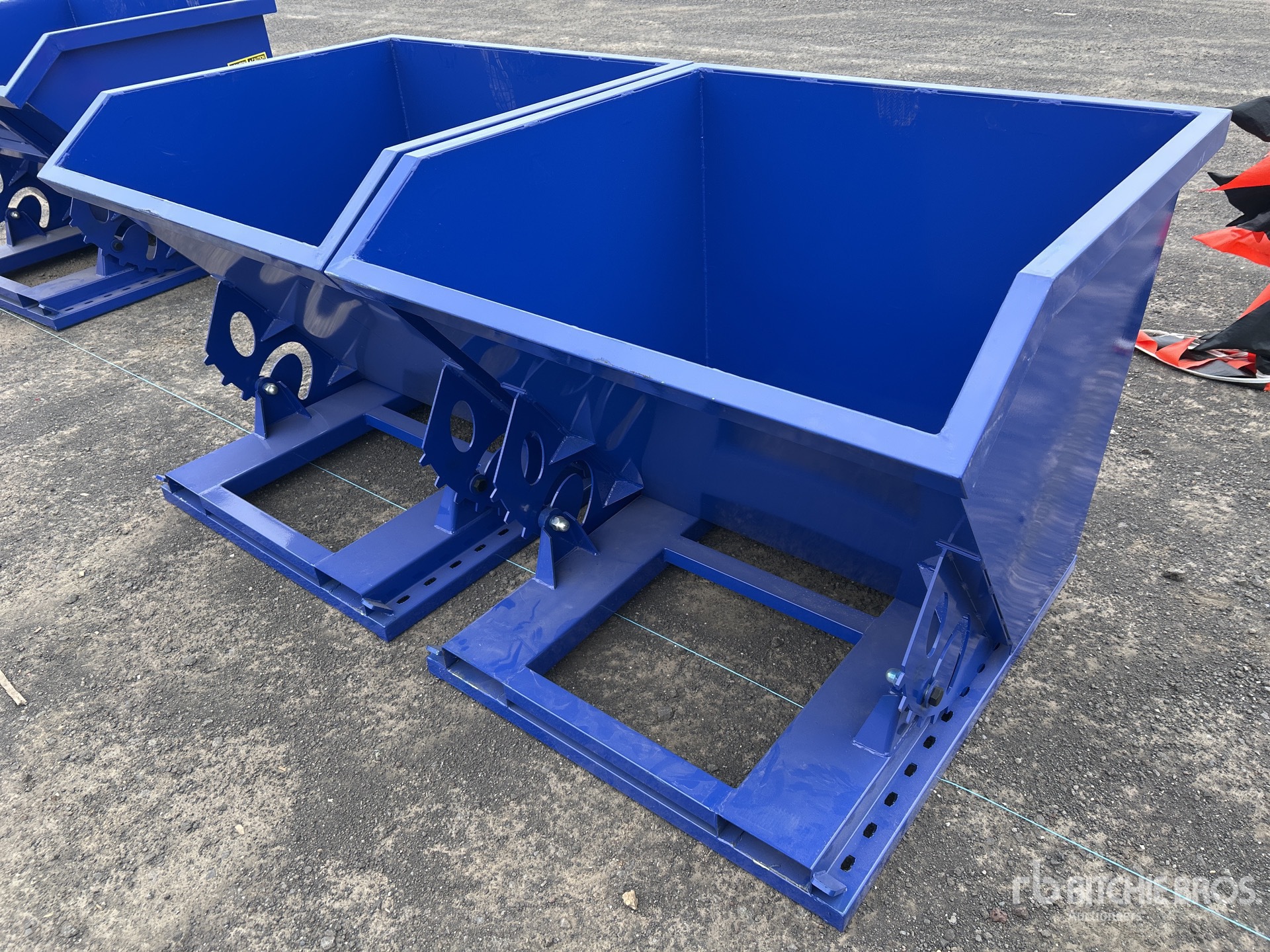 Quantity of (2) Suihe Self-Dumping Hopper (Unused)