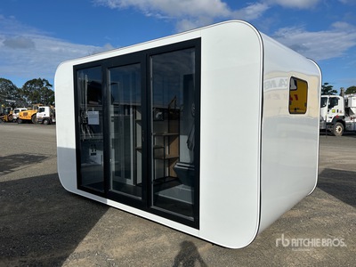 Suihe 3.9 m x 2.2 m Portable Prefab Tiny Home (Unused)