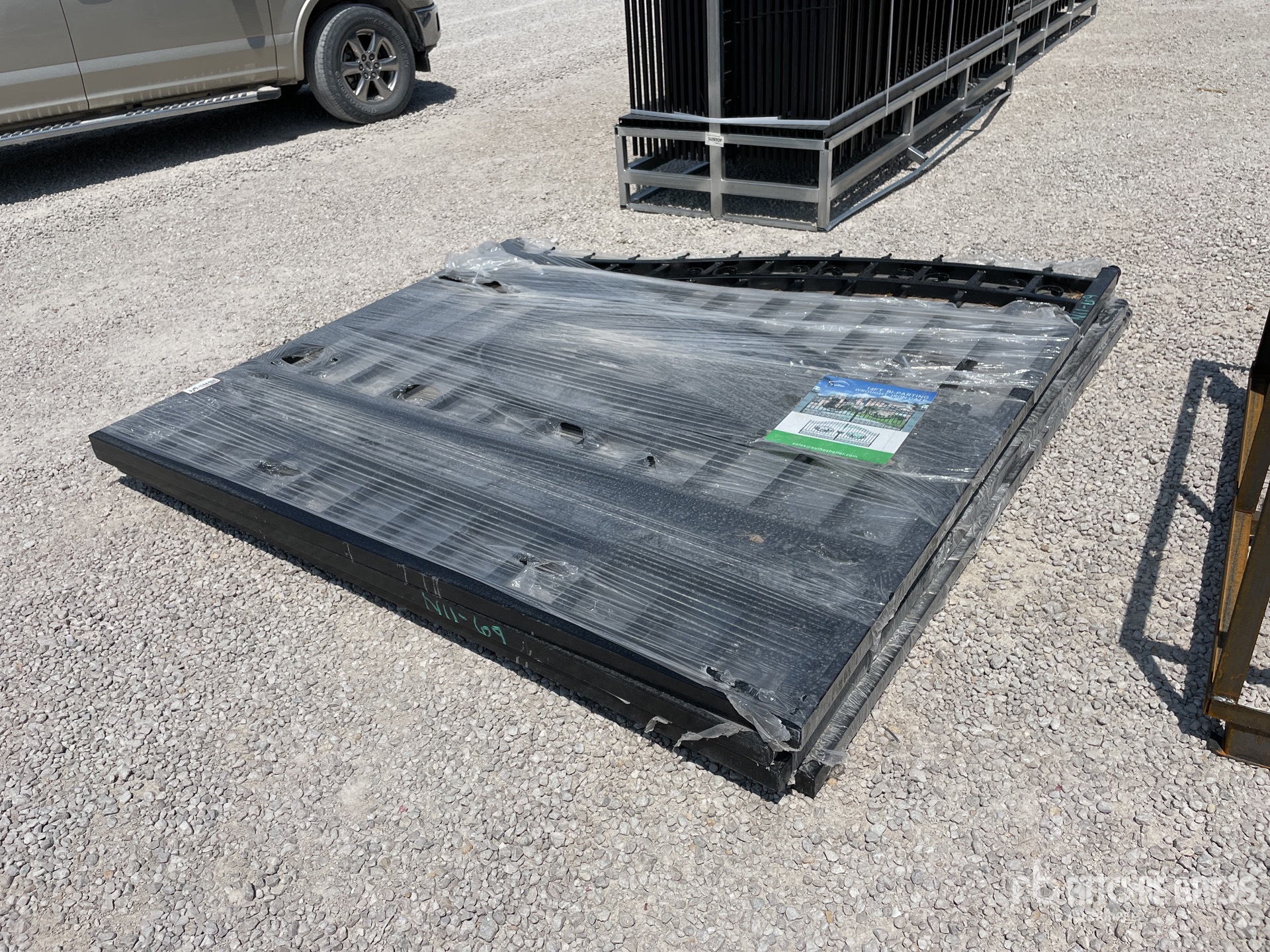Suihe 14 ft Wrought Iron Bi-Parting Puerta de entrada (Unused)