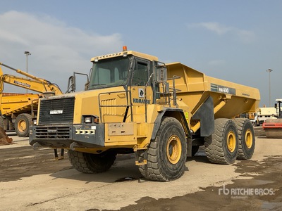 Komatsu HM400-1 Knickgelenkter Muldenkipper