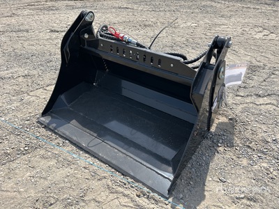 2025 GIYI GY-XKH39 1000 mm Multi-Purpose Mini Skid Steer Bucket (Unused)