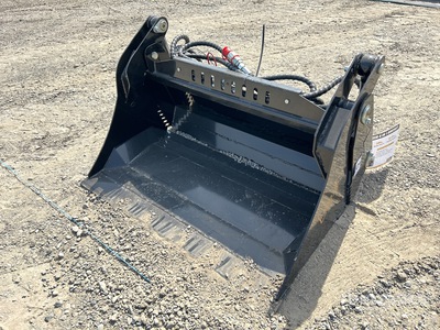 2025 GIYI GY-XKH39 1000 mm Multi-Purpose Mini Skid Steer Bucket (Unused)