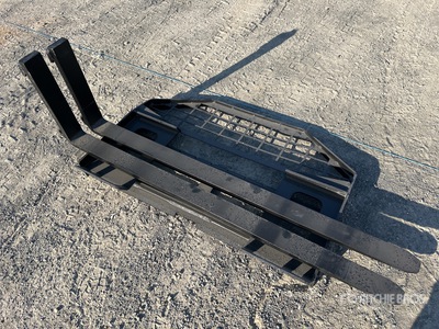 GIYI GY-DHC 1500 mm Skid Steer Forks (Unused)