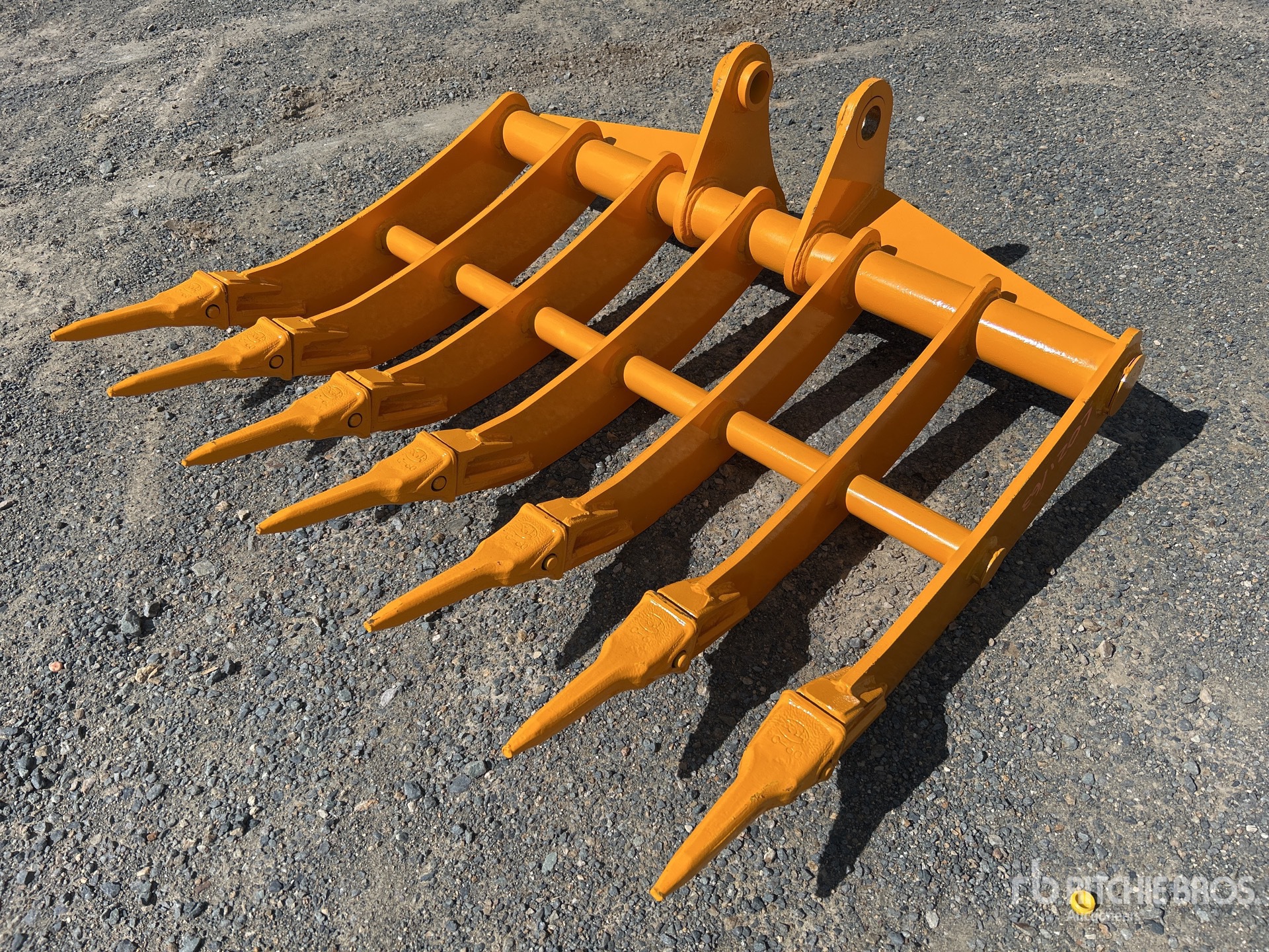 2025 GIYI 1120 mm Excavator Rake - Fits Cat 305 (Unused)