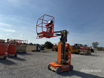 2008 JLG TOUCAN 800 Elevador vertical
