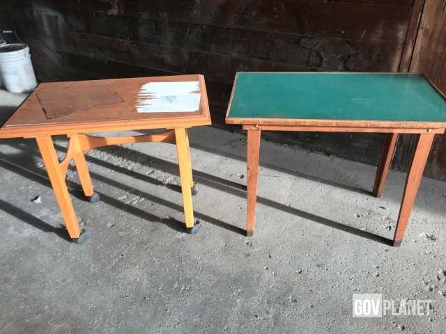 Lot Of 2 Side Tables L 111 In Sidney Ohio United