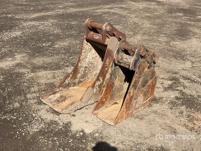 Quantity of (2) Digging Godet d'excavatrice