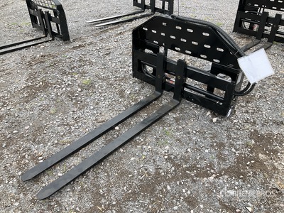 2025 GIYI SF60 60 in Horquillas con Desplazamiento Lateral para Minicargador (Sin Usar) / Side Shift Forks - Fits Skid Steer Loader (Unused)