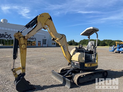 2015 年 Yanmar B3-6A Mini Excavator