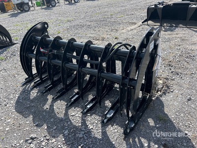 2025 GIYI GYCLG72C 72 in Q/C Rastrillo con Garra para Minicargador (Sin Usar) / Skid Steer Grapple (Unused)