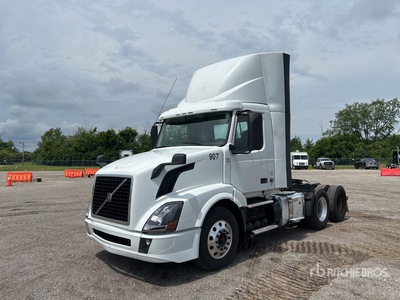 2016 Volvo VNL 6x4 トラックトラクター（T/A）