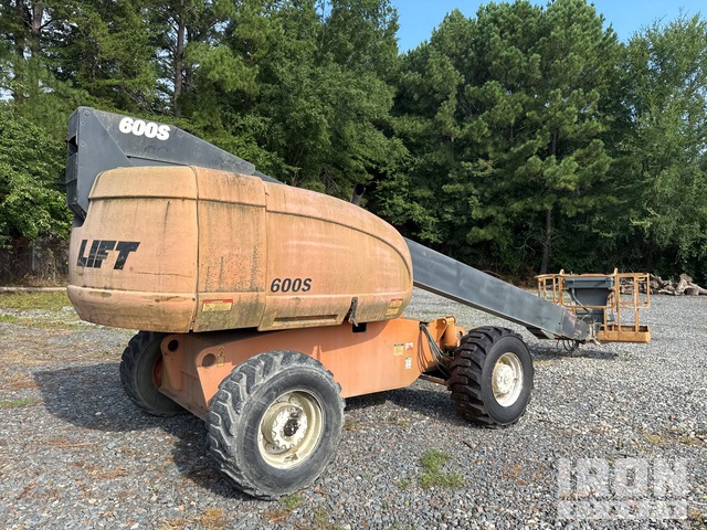 ELEVADOR TELESCóPICO 1999 JLG 4WD 600S