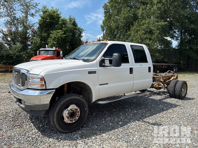 2000 Ford F-450 XL 4x2 Crew Cab Cabina y chasis