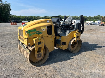 2019 Cat CB36B مدحلة ذات اسطوانتين