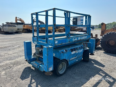 2007 Genie GS2668RT 4x4 Diesel Podnośnik nożycowy (Inoperable)