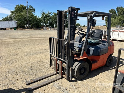 2006 Toyota 7FGU25 4900 lb Cushion Tire Montacargas