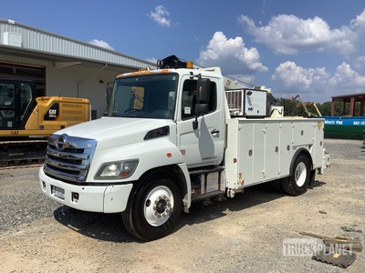 2016 Hino 338 4x2 Servicewagen