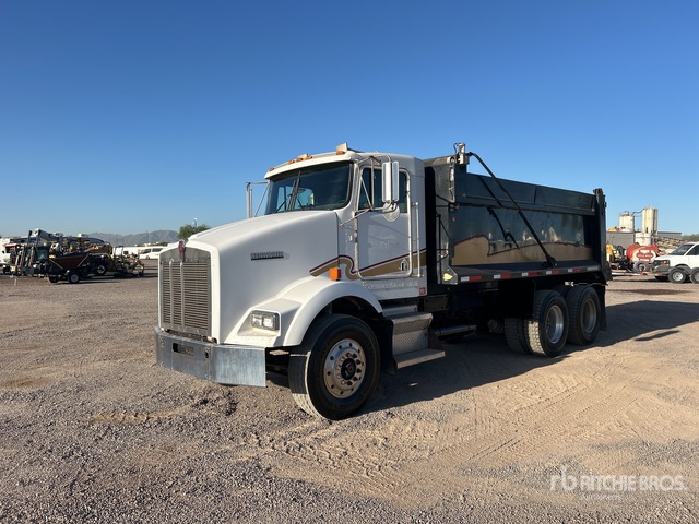 1999 Kenworth T800 6x4 T/A Dump Truck