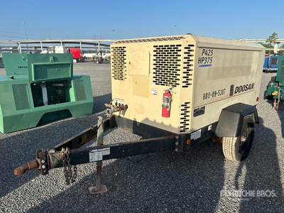 2016 Doosan P425/HP375WCU 425 cfm Mobile Compresor de aire