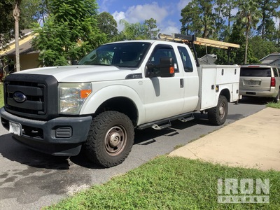 2015 Ford SUPER DUTY XLT XL 4x4 Extended Cab Servicewagen