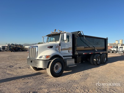 2007 Peterbilt 335 6x4 T/A Camión dumper