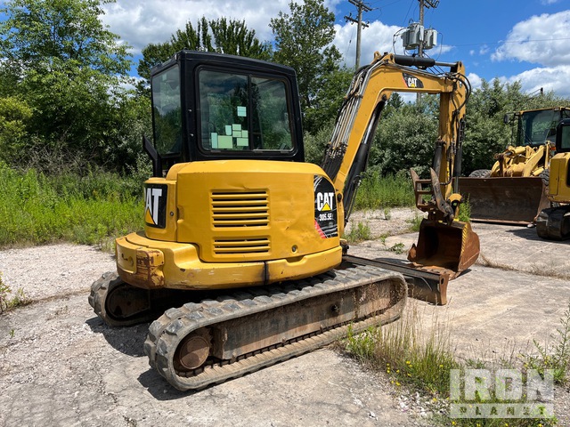 EXCAVADORA CATERPILLAR 3055E2