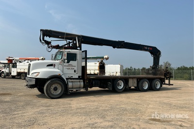 2010 Hiab 335 K-4 CLX 7500 lb Straight Boom on 2012 Kenworth T440 8x6 Boom Truck