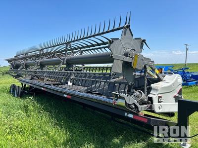 2018 (unverified) Gleaner Dynaflex 9255 30 ft Flex Draper Combine Header
