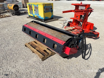 Raytree 80 in Kompaktlader-Vibrationswalze