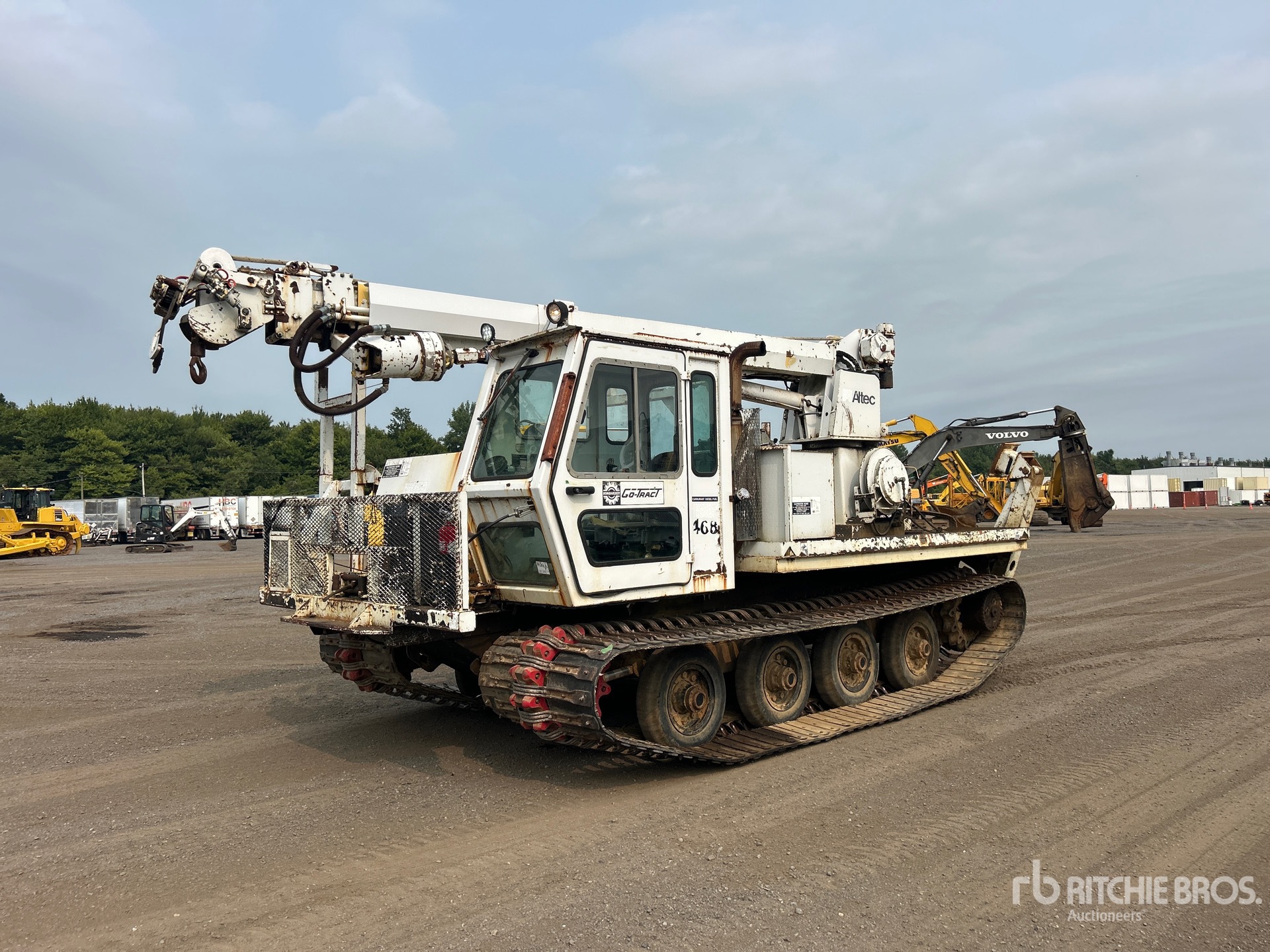 2012 Bombardier GT-2000HY WT Crawler Carrier Digger Derrick w/ Altec D845-T