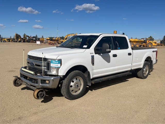 2019 Ford F-350 XLT 4x4 Crew Cab Pickup