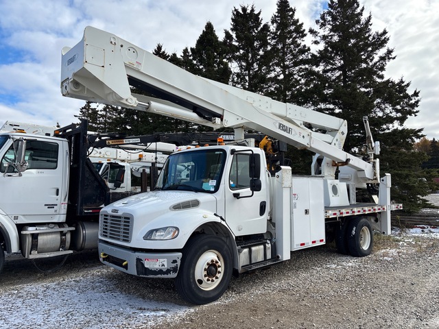 Versalift on 2016 Freightliner M2 106 4x2 Bucket Truck Versalift on 2016 Freightliner M2 106 4x2 Bucket Truck