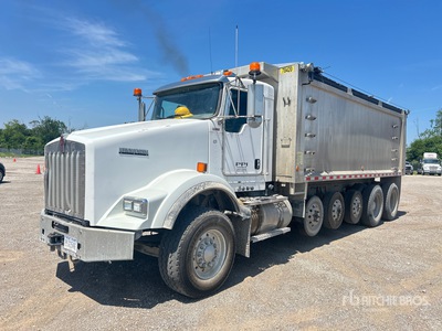 2013 Kenworth T800 12x4 شاحنة قلابة -خمس محاور