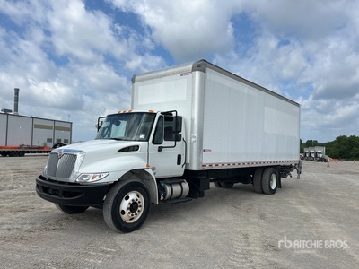 2019 International 4300 4x2 Van Truck
