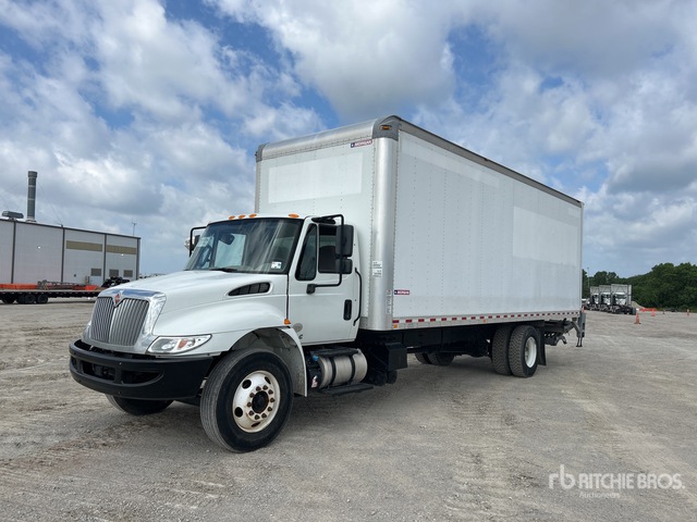 2019 International 4300 4x2 Van Truck