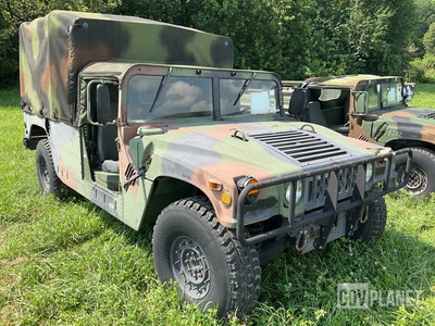 2002 AM General M1097A2 HMMWV 2 Door Soft Top w/Truck Body