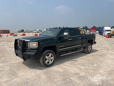 2015 GMC Sierra 2500HD SLT 4x4 Crew Cab Pickup