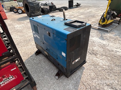 2012 Miller Big Blue 400D Mobile Multi-Process Engine Driven Welder