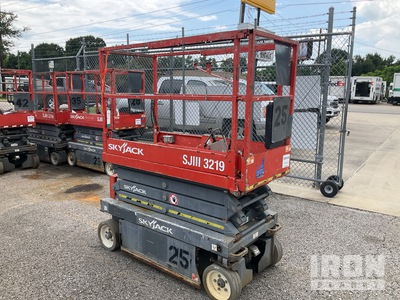 2014 Skyjack SJIII-3219 Electric Scissor Lift
