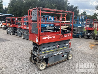 2013 Skyjack SJIII-3219 Electric Scissor Lift