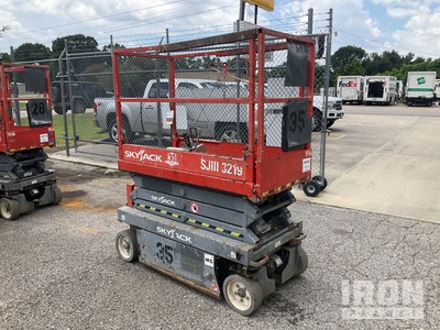 2015 Skyjack SJIII-3219 Electric Scissor Lift