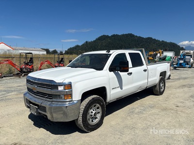 2016 Chevrolet Silverado 3500HD 4x4 Crew Cab Pickup
