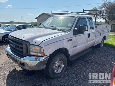 2003 Ford F-250 XL 4x4 Extended Cab Ciężarówka użytkowa (Inoperable)