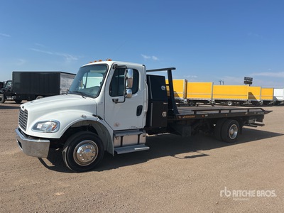 2016 Freightliner M2106 4x2 Rollback Truck