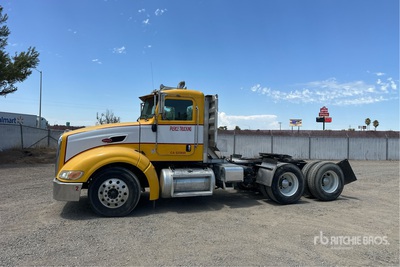 2009 Peterbilt 386 6x4 T/A Day Cab Truck Tractor